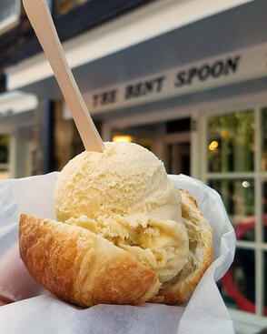 mini croissant sandwich w/ earl grey ice cream (pc: Elizabeth C)